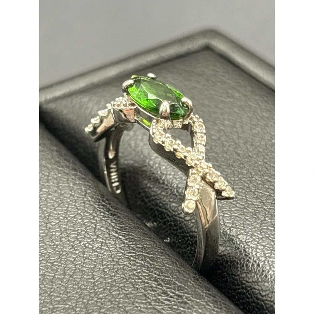 EUC Sterling Silver Chrome Diopside Ring Size 9 F9